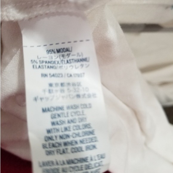 Old Navy Plus Size White Long Sleeve Top Size XXL - Picture 3 of 3